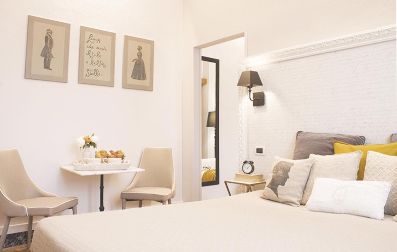 Accanto Al Centro B&B Prato  Bagian luar foto